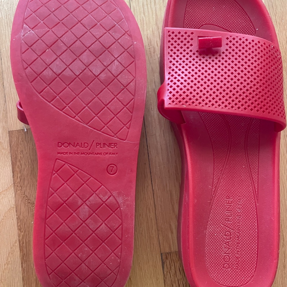 Donald Pliner Red Slide rubber Sandals - Picture 2 of 7